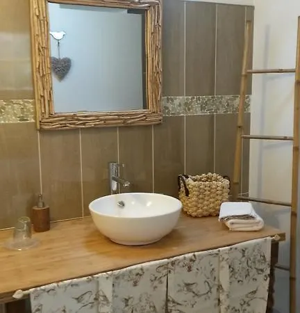 La Grange De La Guesle Bed & Breakfast Hermeray